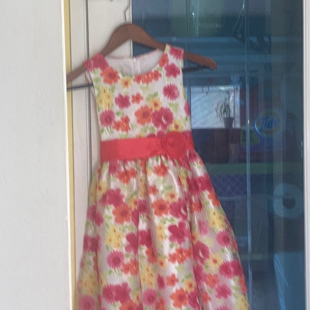 Children dress , flowers and $18